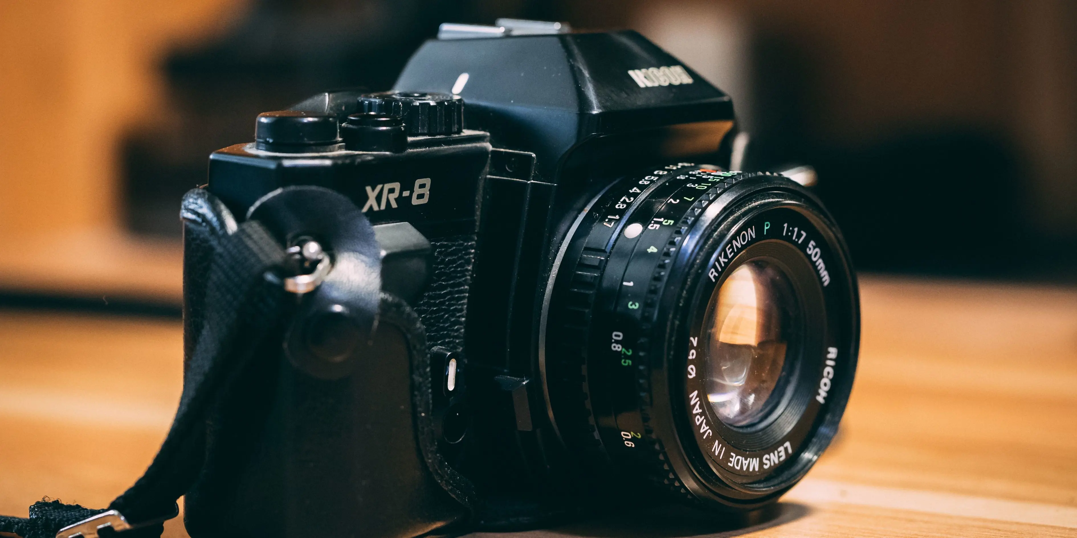 DSLR vs Digital Camera